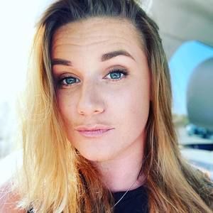 Meet your Posher, Aurora